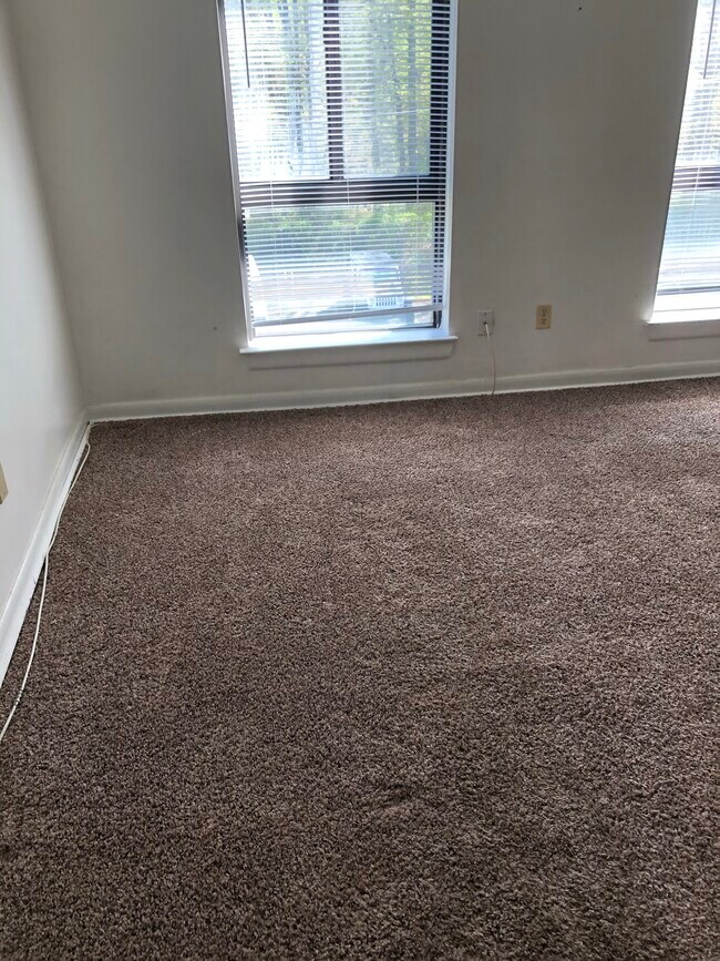 Sala de estar n.° 2 - 1631 Gainesville St SE