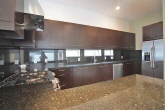 Building Photo - 4611 Austin St