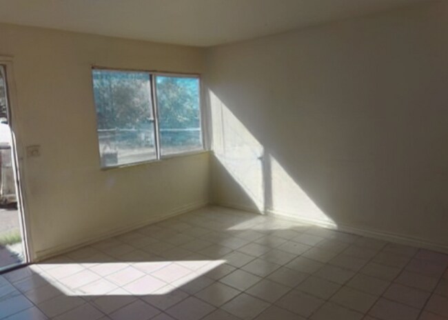 Foto del edificio - 35951 Hill View St