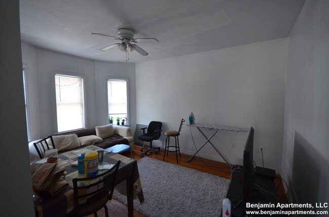 Foto del edificio - 26 Haskell St