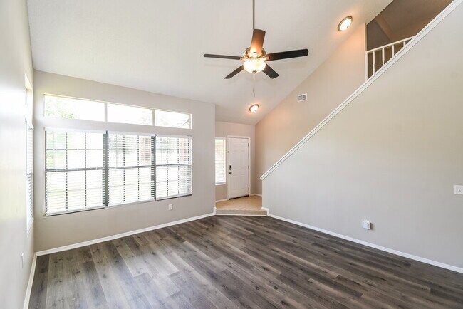 Foto del edificio - 2734 Sam Hardwick Blvd