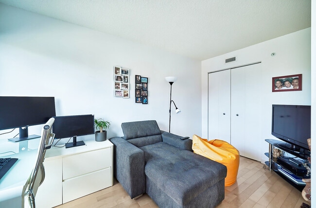 Building Photo - 2305 Rue Remembrance