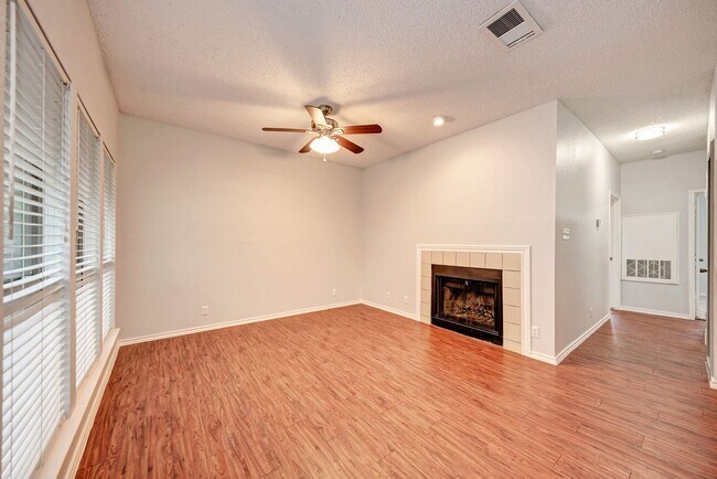 Foto del edificio - 914 W 26th St