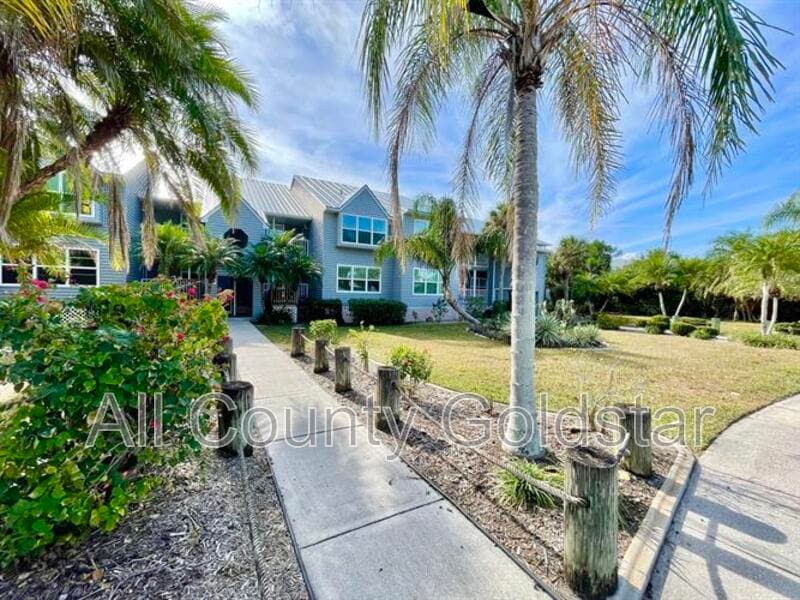 Foto principal - 4410 Warren Ave