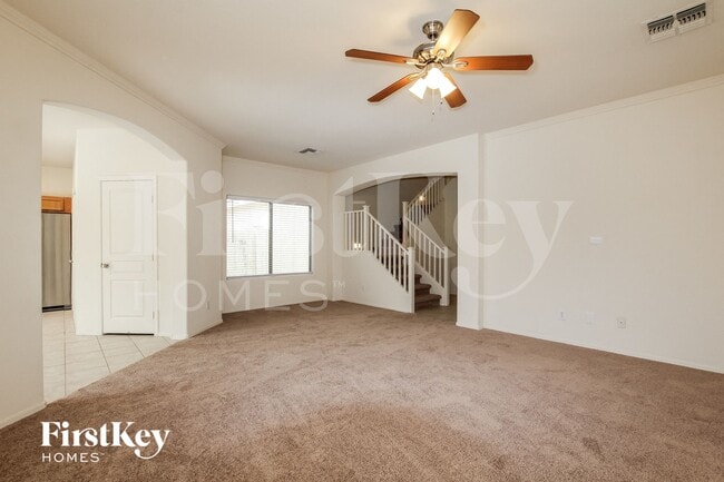 Building Photo - 5157 W Laurel Ave