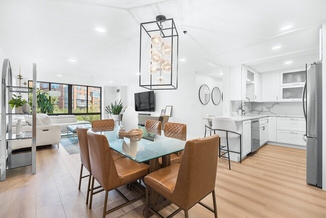 Foto del edificio - 357 Commercial St