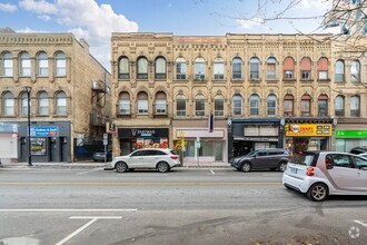 Building Photo - 1-1735 Richmond St