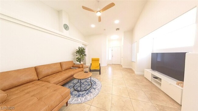 Foto del edificio - 7624 Glorietta Bay Ct