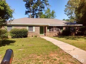 Building Photo - 562 Wedgewood Dr