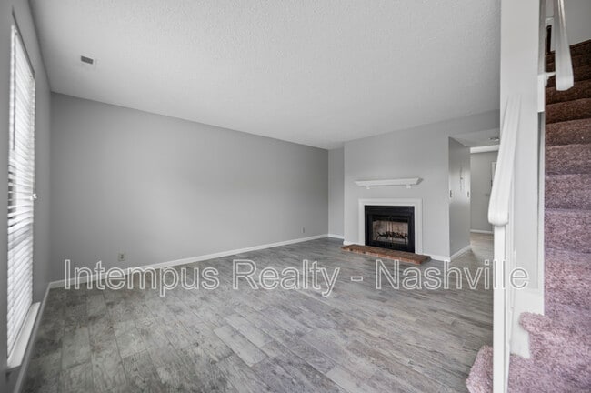 Building Photo - 5771 Brentwood Trace