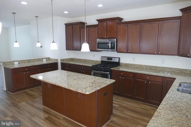 Foto del edificio - 7706 Gaston Pl