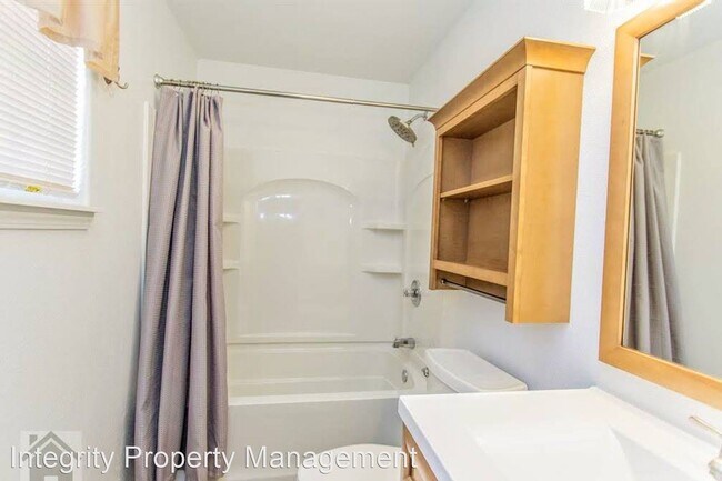 Foto del edificio - 4 br, 3.5 bath House - 21731 Harlan Lane