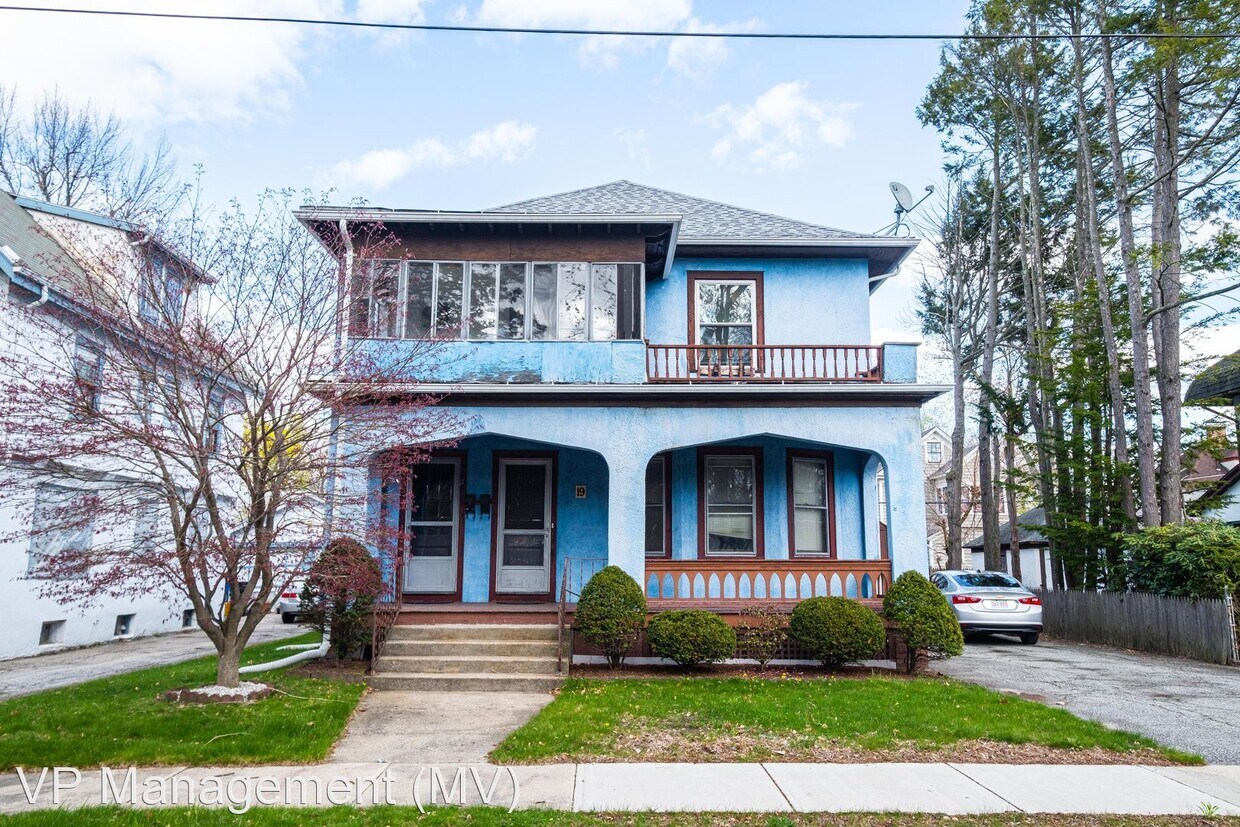 Primary Photo - 17-19 Trinity Terrace