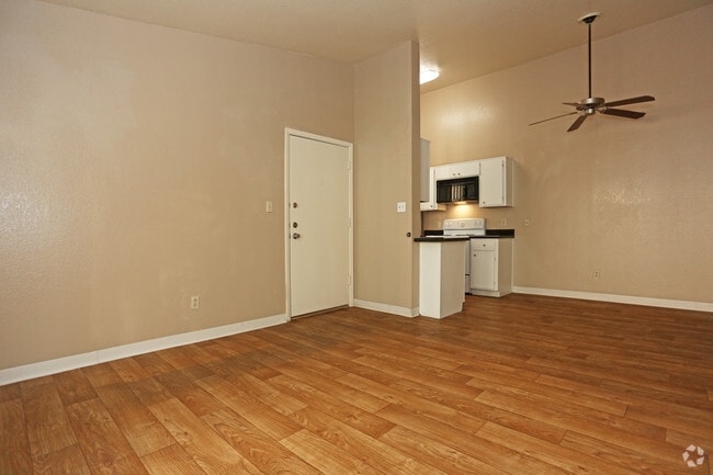Interior Photo - Country Gables