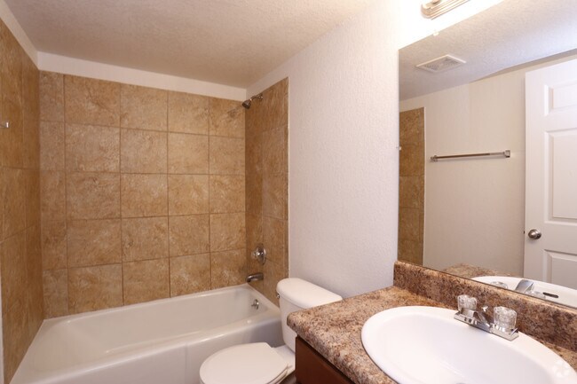 1HAB, 1BA Baño - The Flats at Ninth Ave