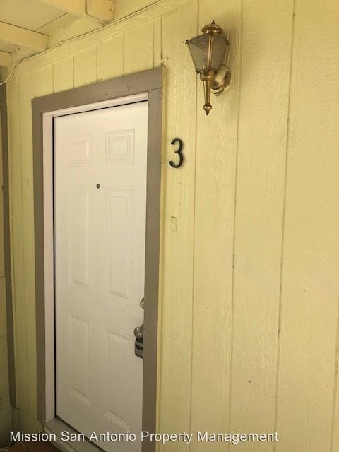 Foto del edificio - 614 E Dewey Pl