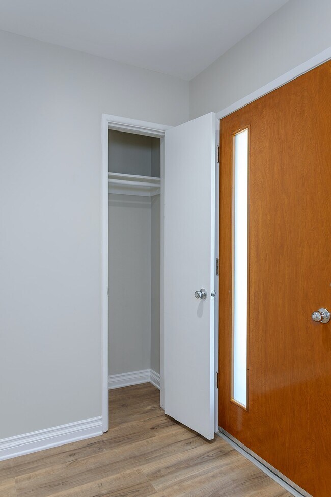 Foto del edificio - 420 W Sierra Madre Blvd