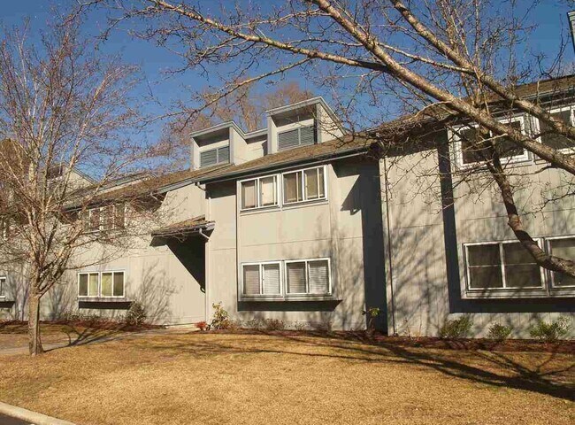Building Photo - 10301 North Kings Highway