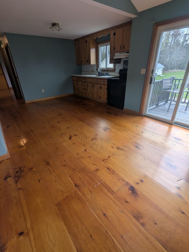 Building Photo - 117 Sherburne Rd