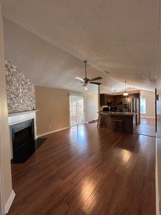 Building Photo - 8047 Fieldstream Way