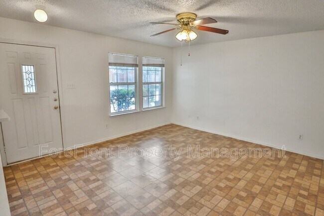 Building Photo - 1815 Big Rock Dr