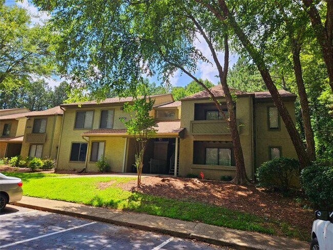 Foto del edificio - 245 Seasons Pkwy