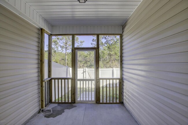 Building Photo - 303 Cedar Island Trail