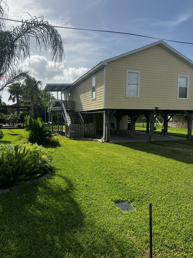 Front of House - 233 13th St
