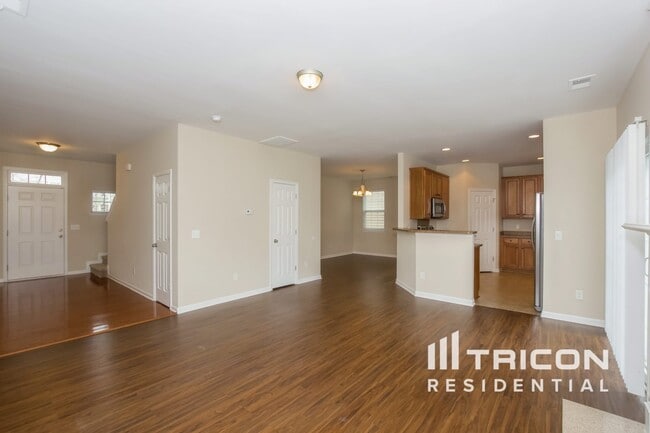 Foto del edificio - 915 Old Forester Ln