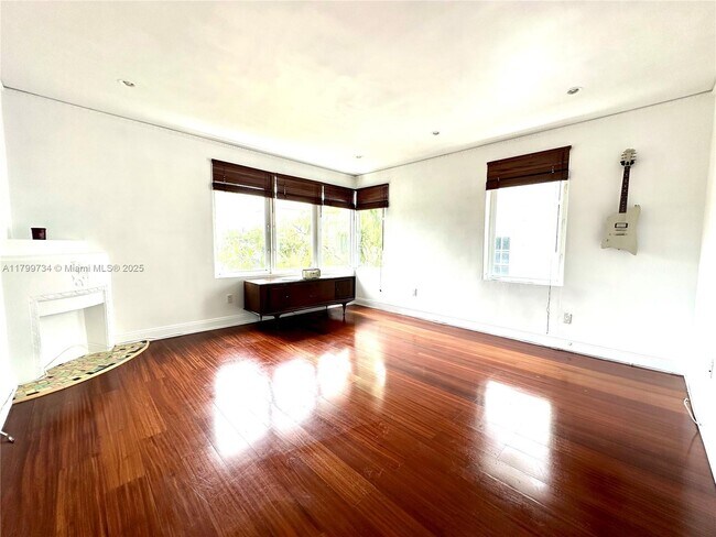 Foto del edificio - 750 Jefferson Ave
