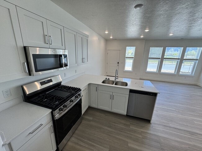 Building Photo - 532 S 1215 W