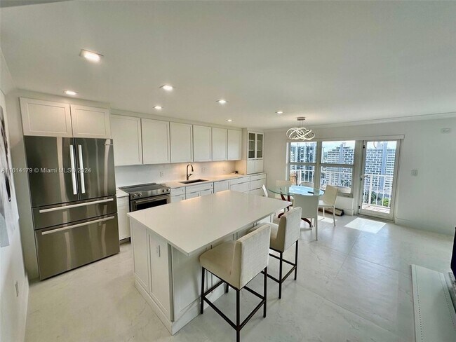Foto del edificio - 3000 E Sunrise Boulevard Unit phg