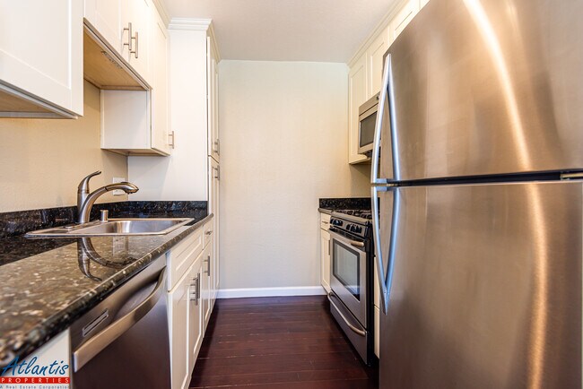 Building Photo - 1885 Cody Way