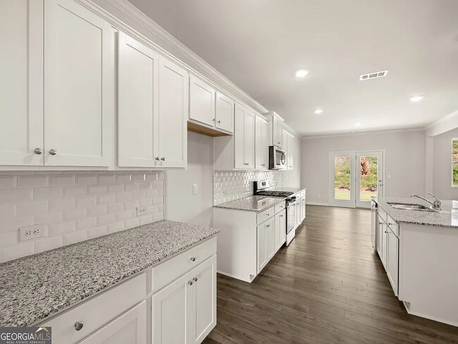 Foto del edificio - 140 Landsdowne Way SE