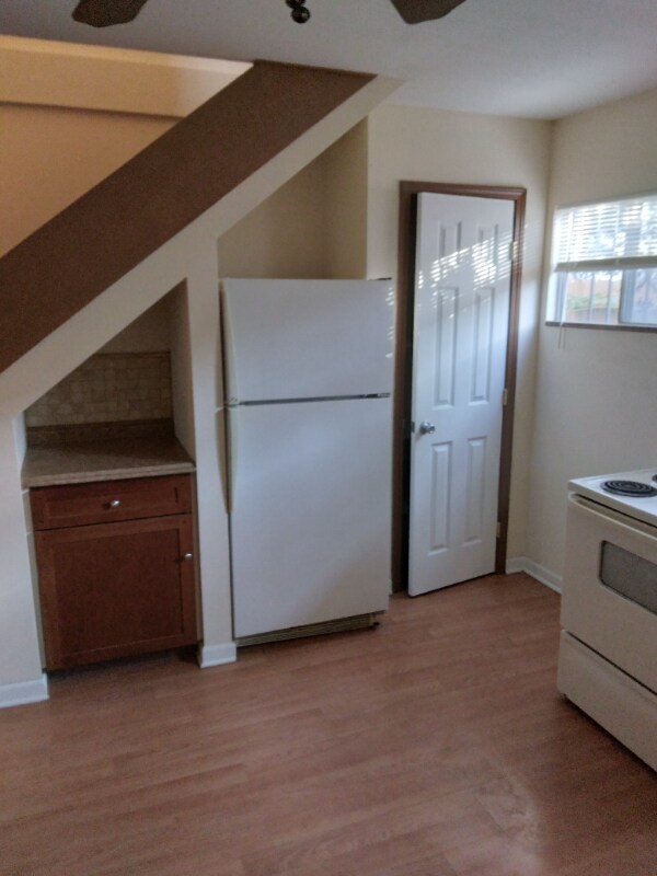 Building Photo - 4455 S Padre Island Dr