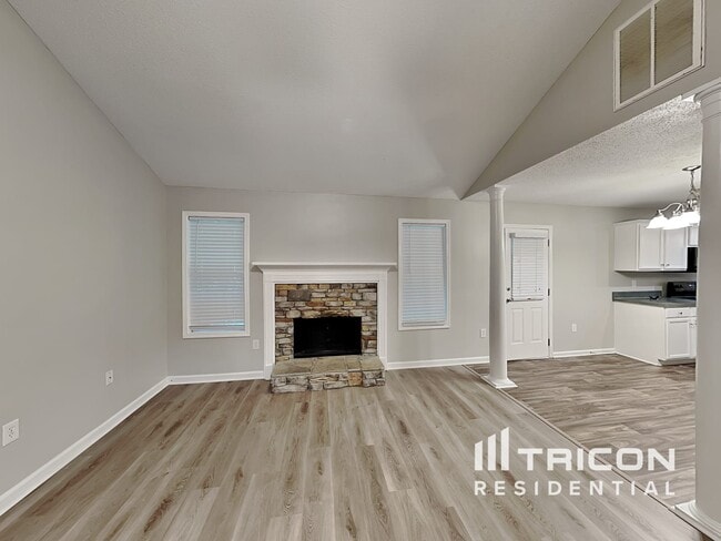 Building Photo - 383 Pleasant Forest Dr