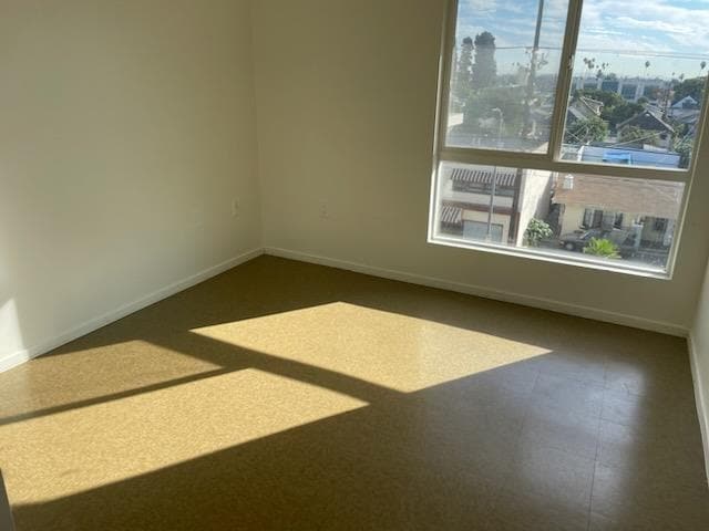 Building Photo - 831 W 70th St