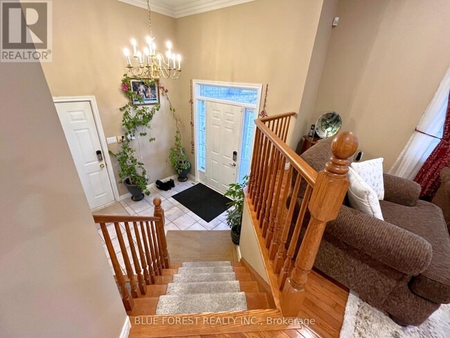 Building Photo - 531 Ambleside Dr