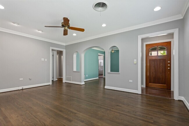Foto del edificio - 6040 Ellsworth Ave