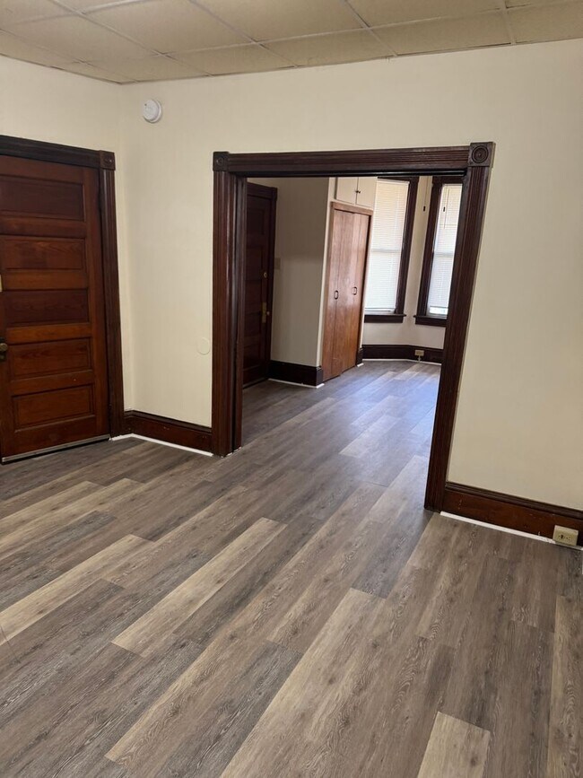 Foto del edificio - 455 W Antietam St