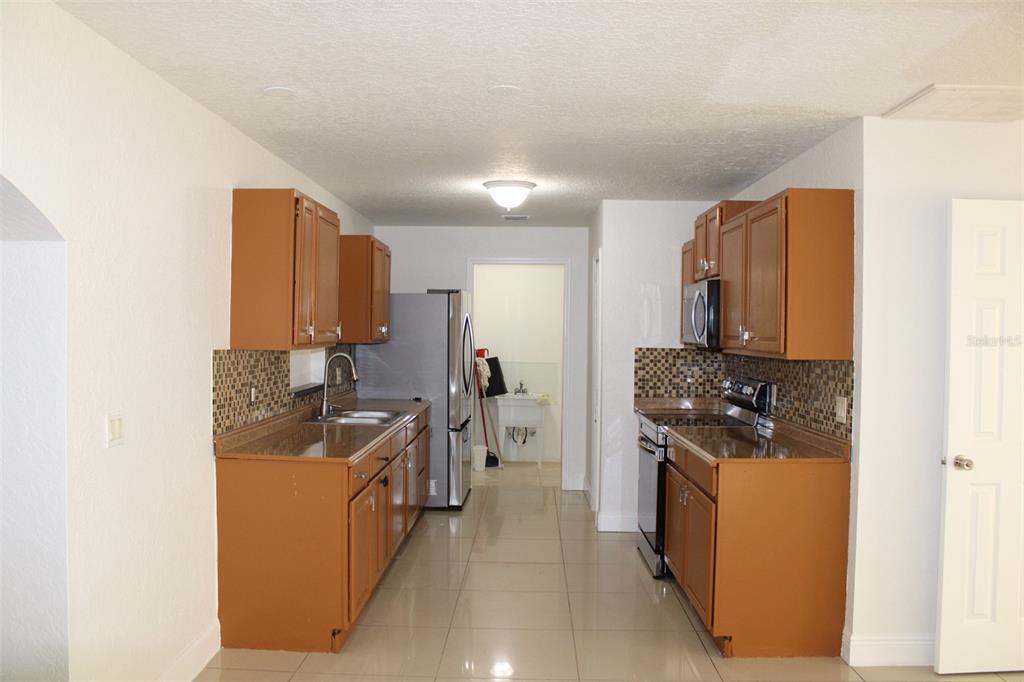 Building Photo - 116 Hermosillo Dr