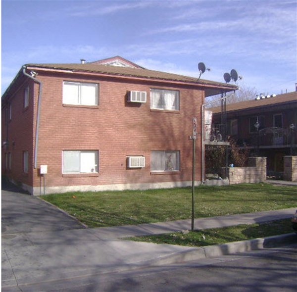 Primary Photo - 1363 Emery St