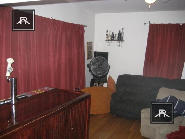 Building Photo - 4 bedroom in Allston MA 02134