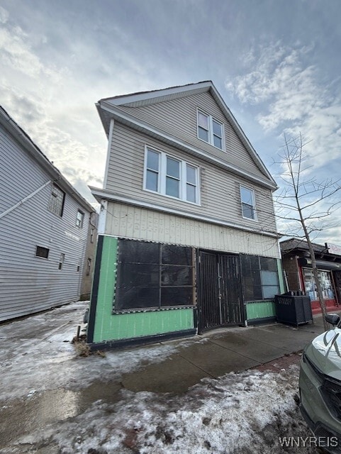 Building Photo - 2255 Genesee St