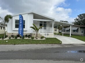 Building Photo - 586 Country Meadows Blvd