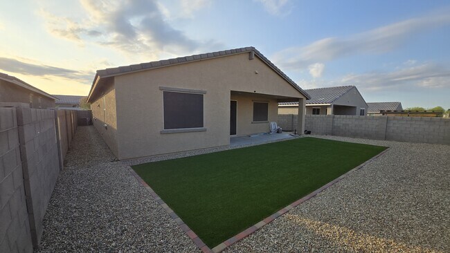 Foto del edificio - 1578 S 224th Ln