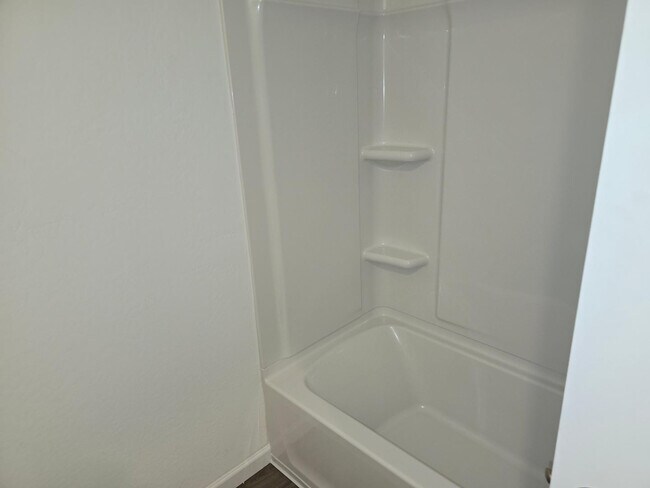 Foto del edificio - 737 Dylan Ct