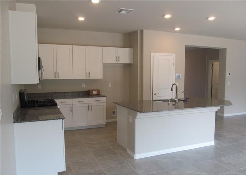 Foto del edificio - 8324 S Miller Ln