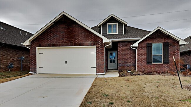 Foto del edificio - Spectacular 3 Bedroom 2 Bathroom Home in Britton Farms (Yukon Schools)