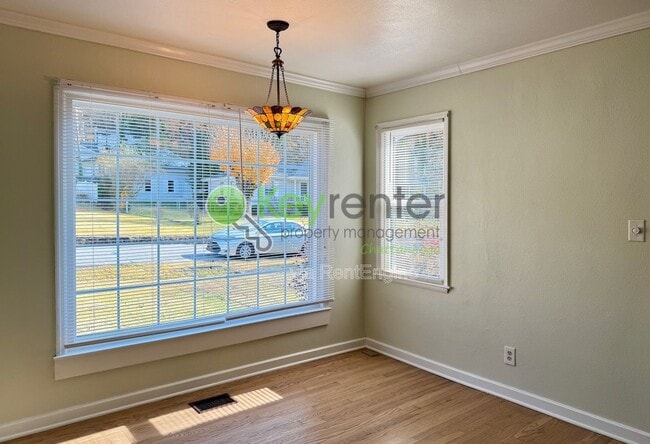 Foto del edificio - 4803 Orchard View Dr